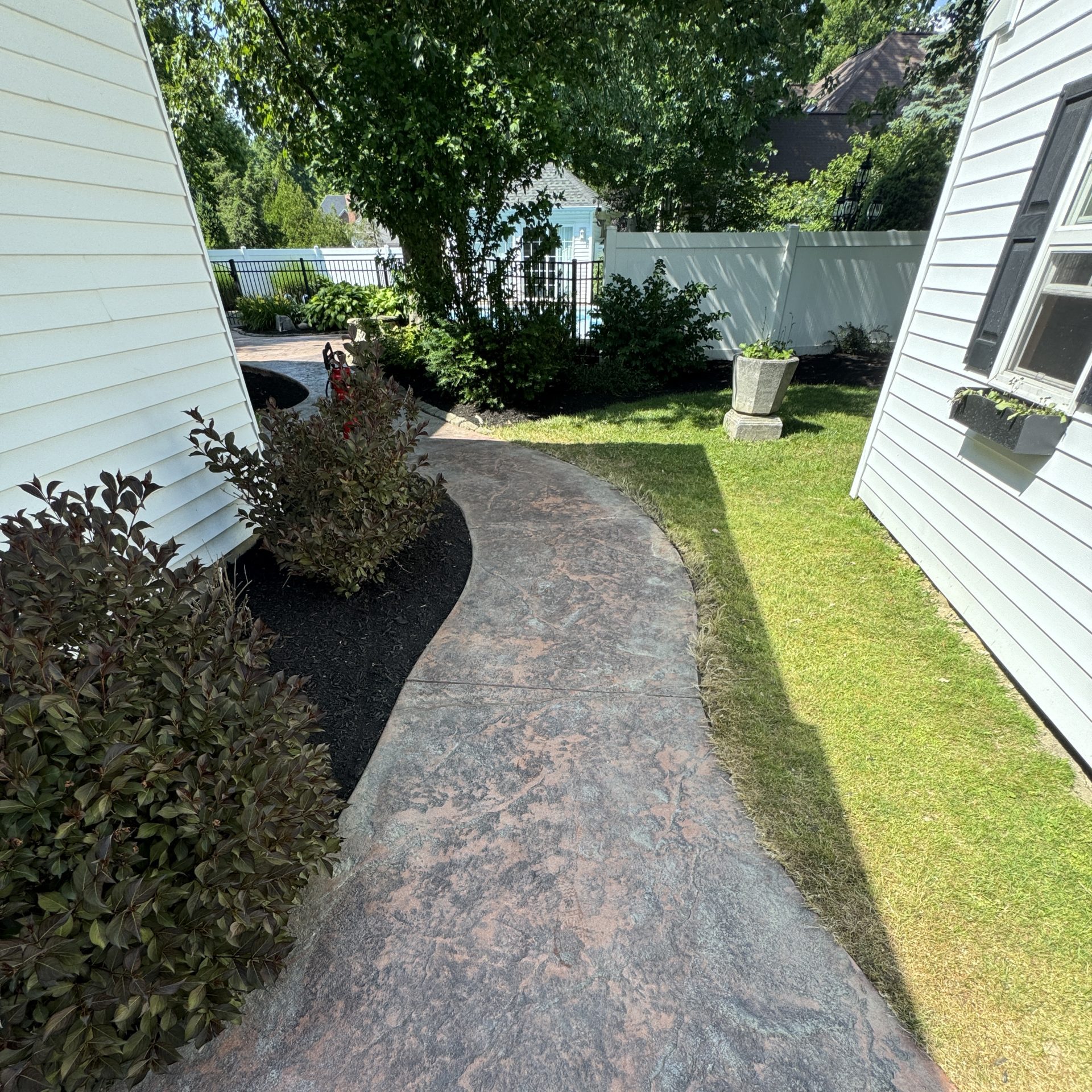 House Siding Cleaning With Pressure Washing